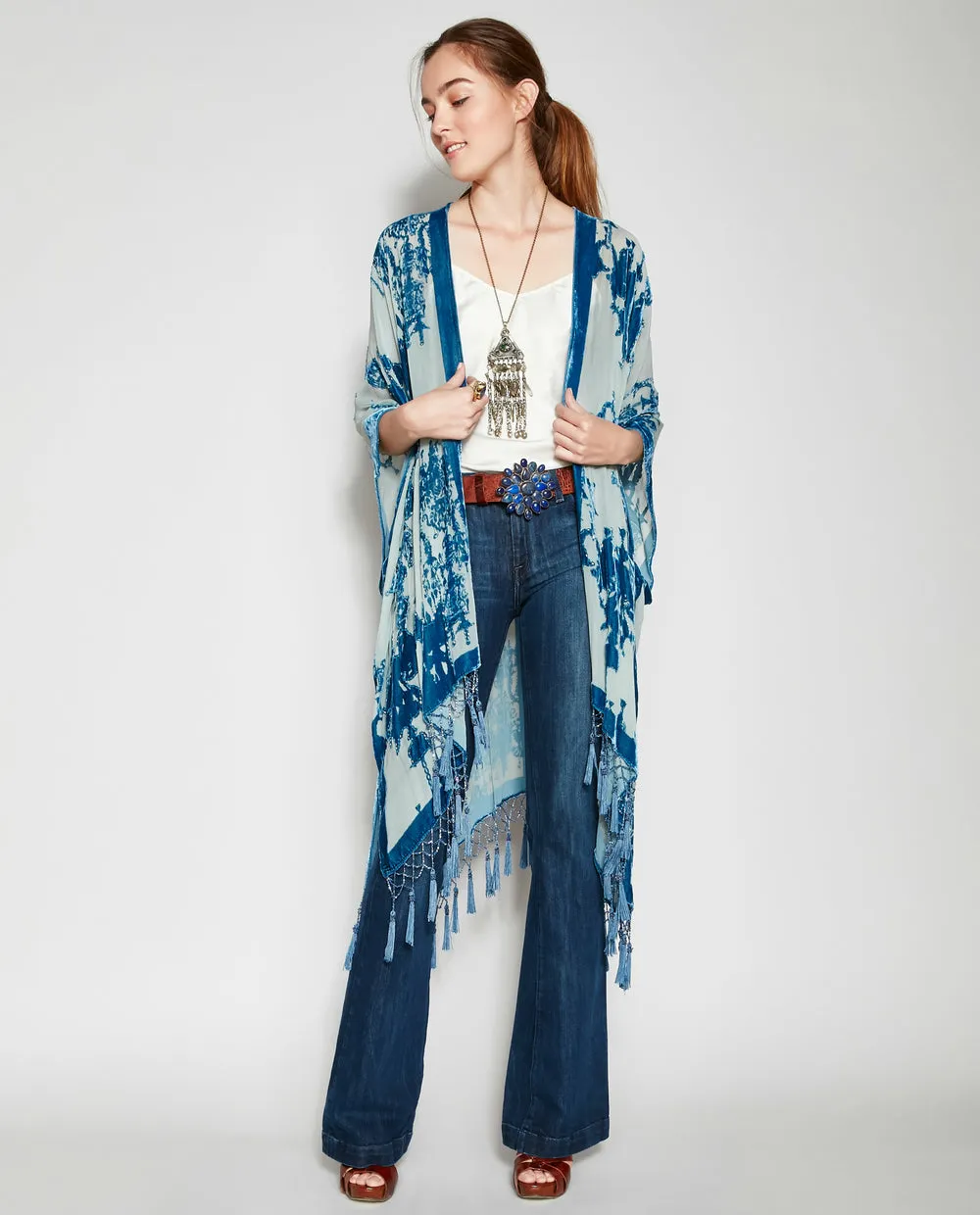 BOHEMIAN CHANDELIER KIMONO IN SKY