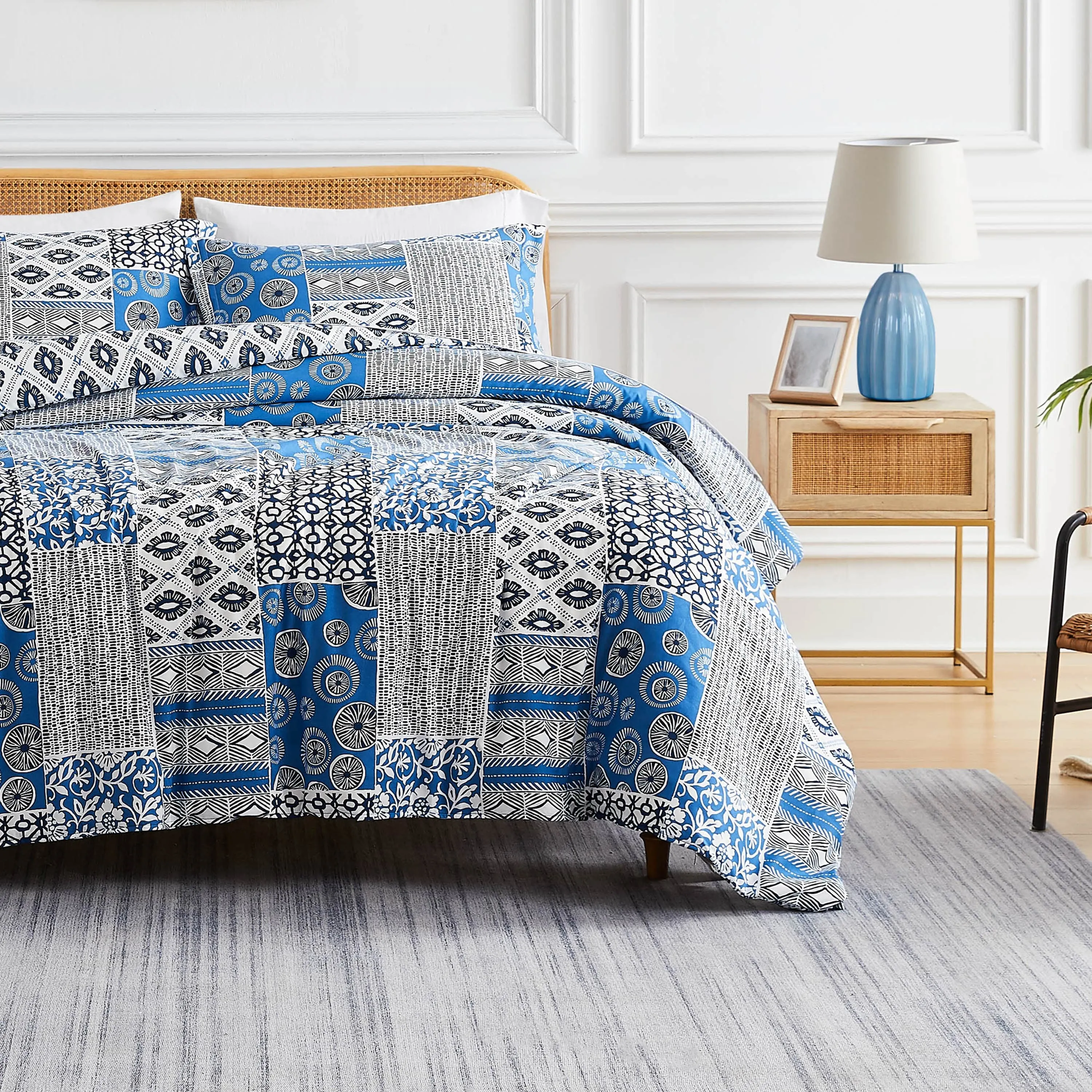 Global Patchwork Comforter Set