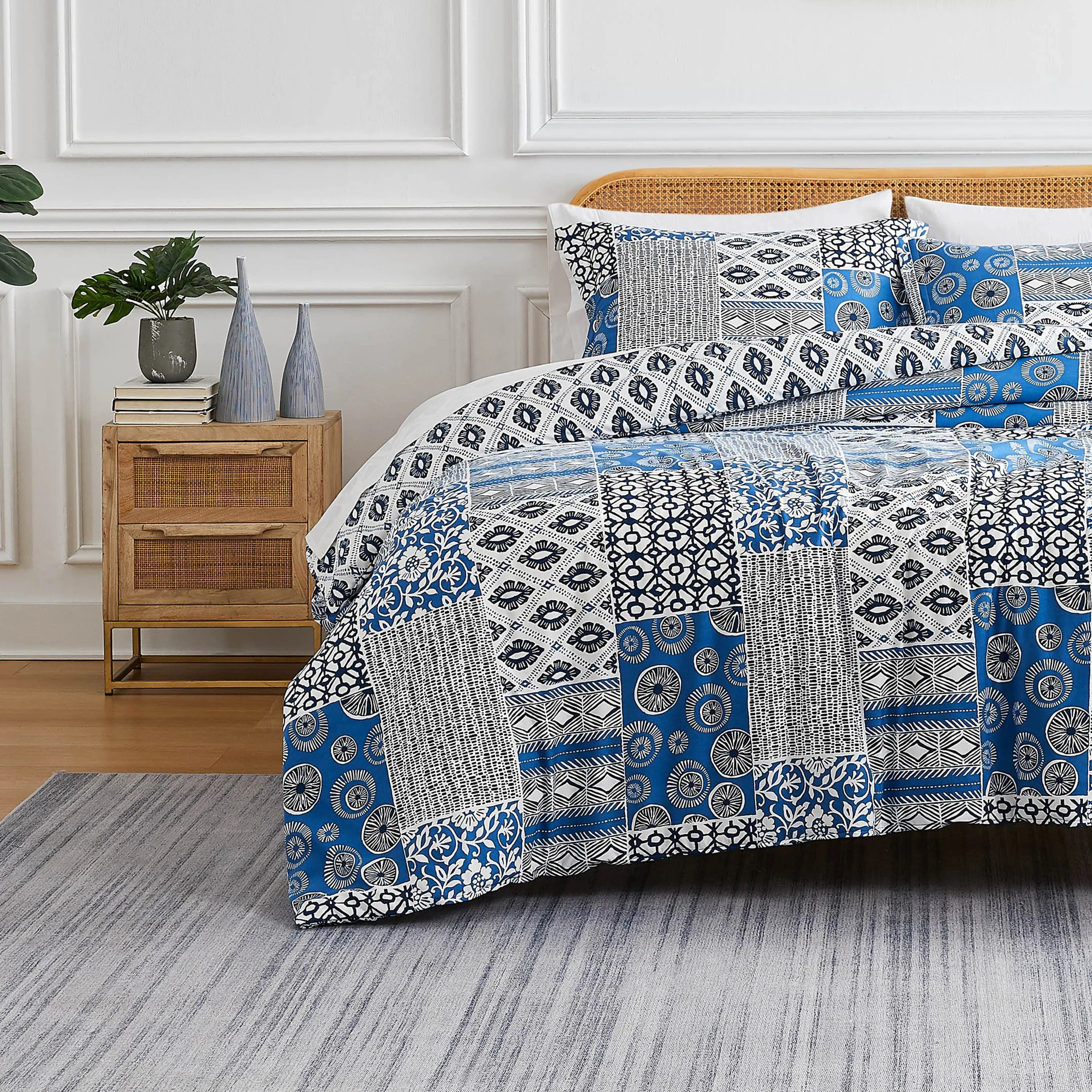 Global Patchwork Comforter Set