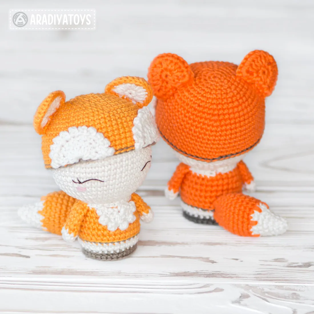 Mini Laura the Fox from "AradiyaToys Minis” collection / mini doll crochet pattern by AradiyaToys (Amigurumi tutorial PDF file)