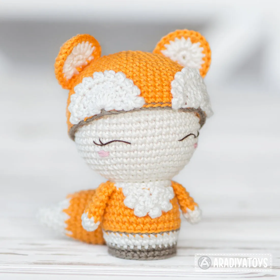 Mini Laura the Fox from "AradiyaToys Minis” collection / mini doll crochet pattern by AradiyaToys (Amigurumi tutorial PDF file)