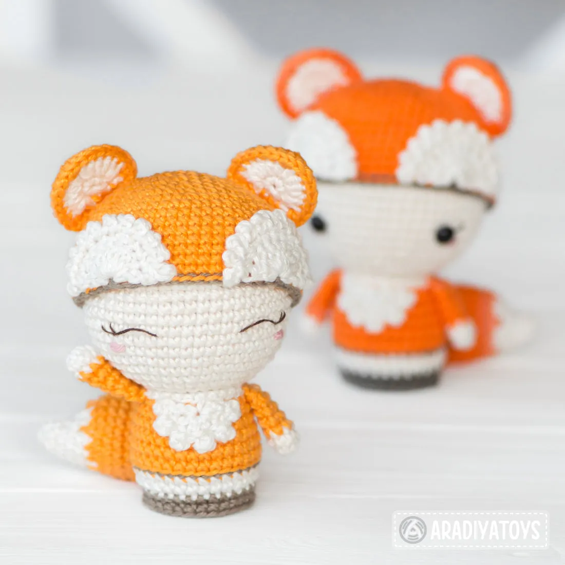 Mini Laura the Fox from "AradiyaToys Minis” collection / mini doll crochet pattern by AradiyaToys (Amigurumi tutorial PDF file)