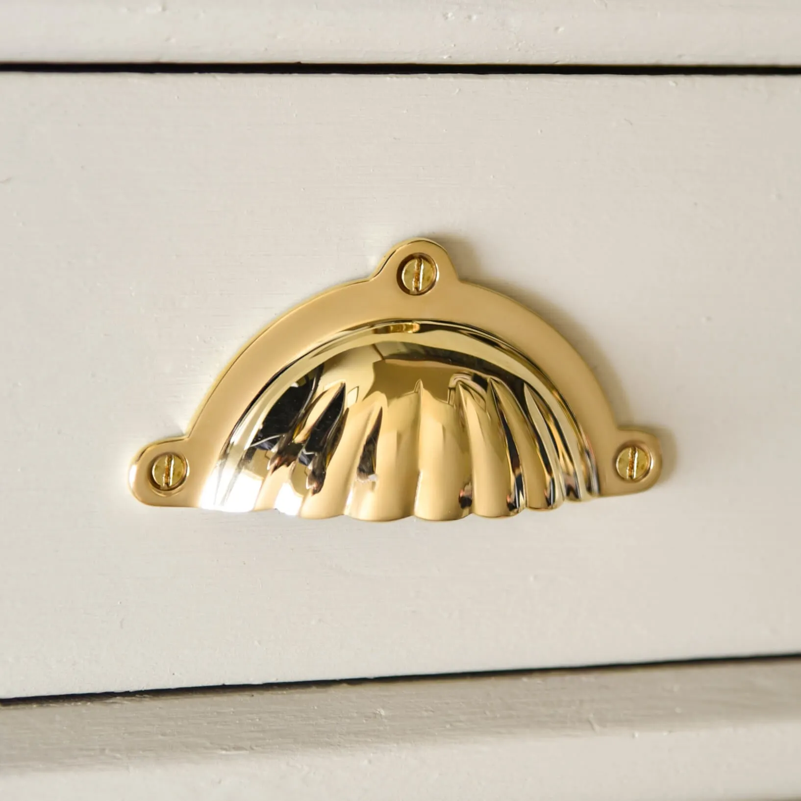 Polished Brass Scalloped Hooded Drawer Handle